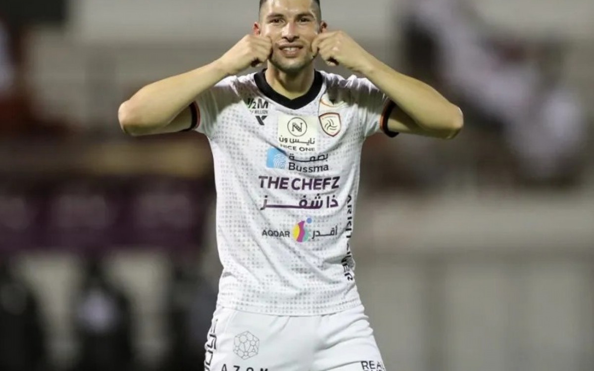 Cristian Guanca, meio-campista argentino, negocia com o Vasco