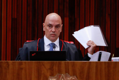 Atos golpistas: Moraes vota para condenar cinco réus da antiga cúpula da PMDF e absolver dois