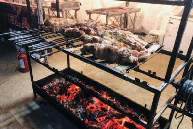 Tem início o Festival do Torresmo de Arraial do Cabo