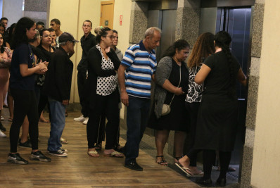 Jovem morto por policiais militares é enterrado no Caju