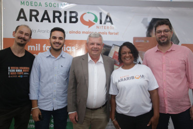 Prefeito de Niterói Axel Grael participa de entrega dos novos cartões 