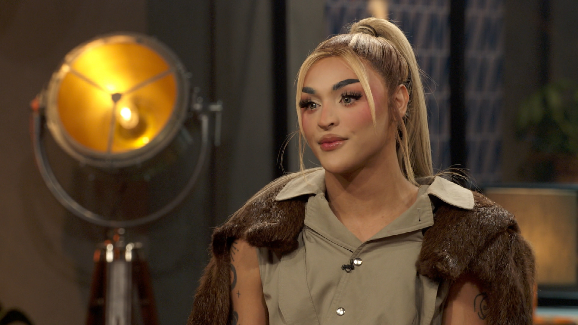 Pabllo Vittar se emociona ao falar da carreira e faz revelações sobre a vida pessoal no ?Conversa com Bial? - Globo/Divulgação