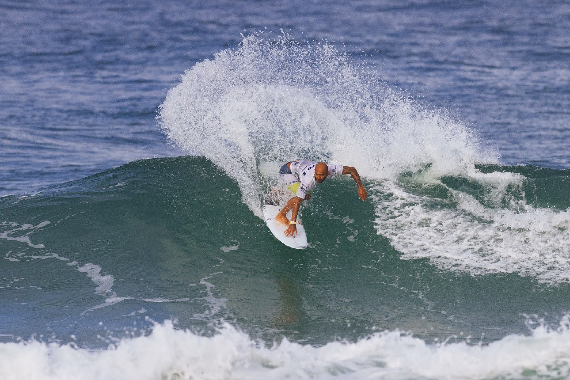 Jadson André bateu os melhores surfistas da temporada na sexta-feira - WSL/Daniel Smorigo