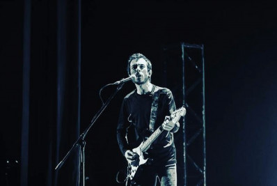 Filho de Rita Lee presta homenagem e relembra prisão da mãe: 'Era uma época tensa'