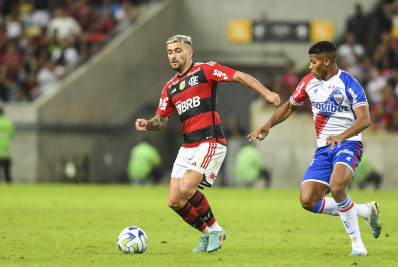 'Cada jogo tem que ser uma final', diz Arrascaeta após vitória do Flamengo