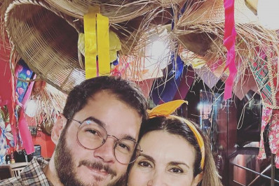 Fátima Bernardes e Túlio Gadêlha curtem festa junina e dançam coladinhos