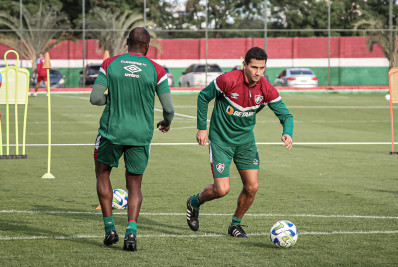 Preservado em três dos últimos cinco jogos, Ganso acende alerta no Fluminense