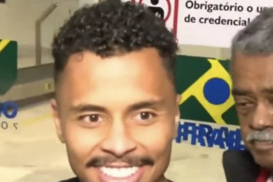 Flamengo anuncia a contratação de Allan