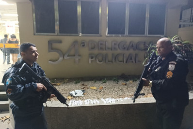 PM prende traficante com drogas em Belford Roxo