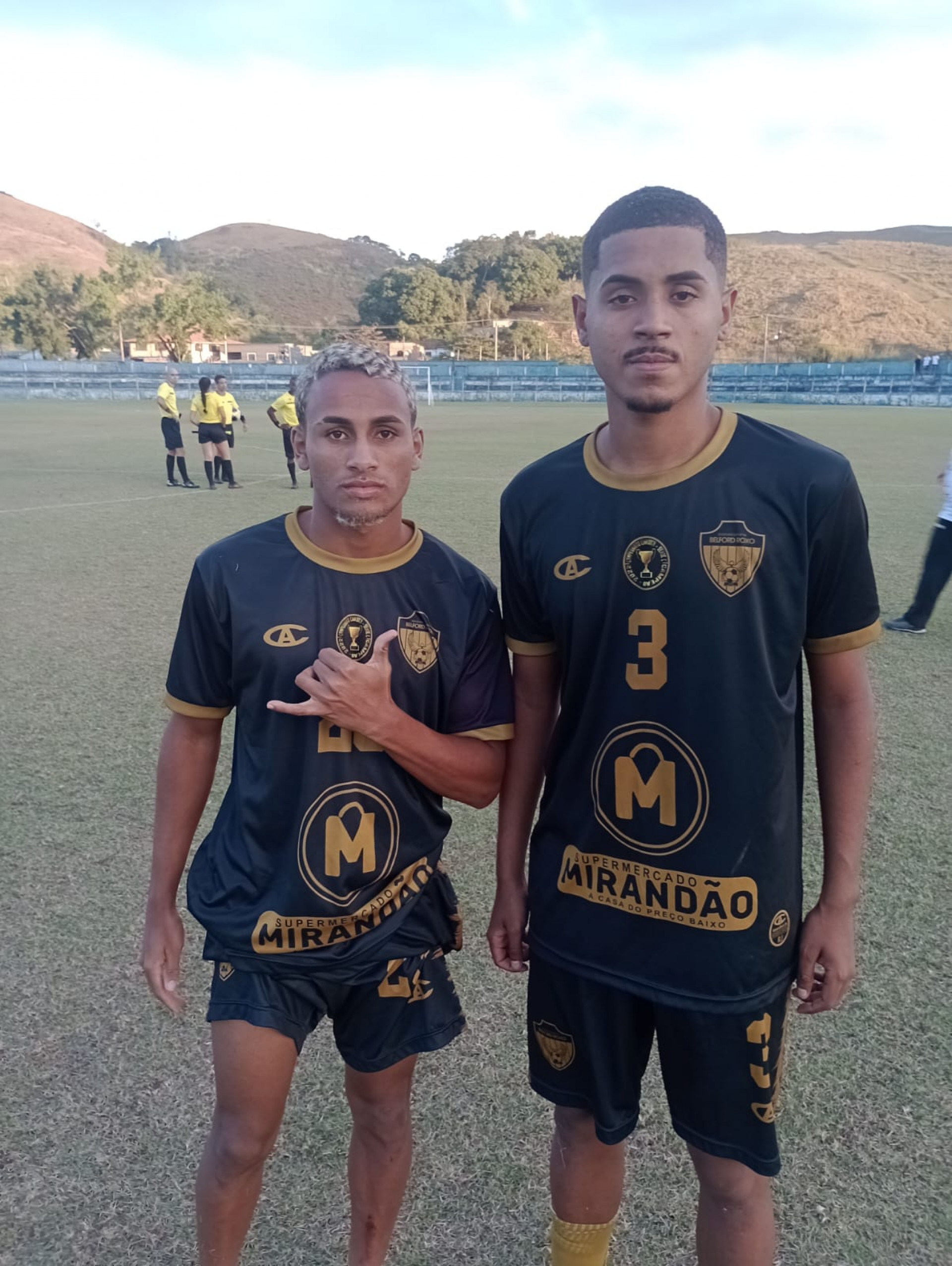 Os autores do gols da SEBR, Roger Alexandre e Vitão Matheus, destacaram a importância da vitória contra o Barra Mansa - Wandre Silva / SEBR