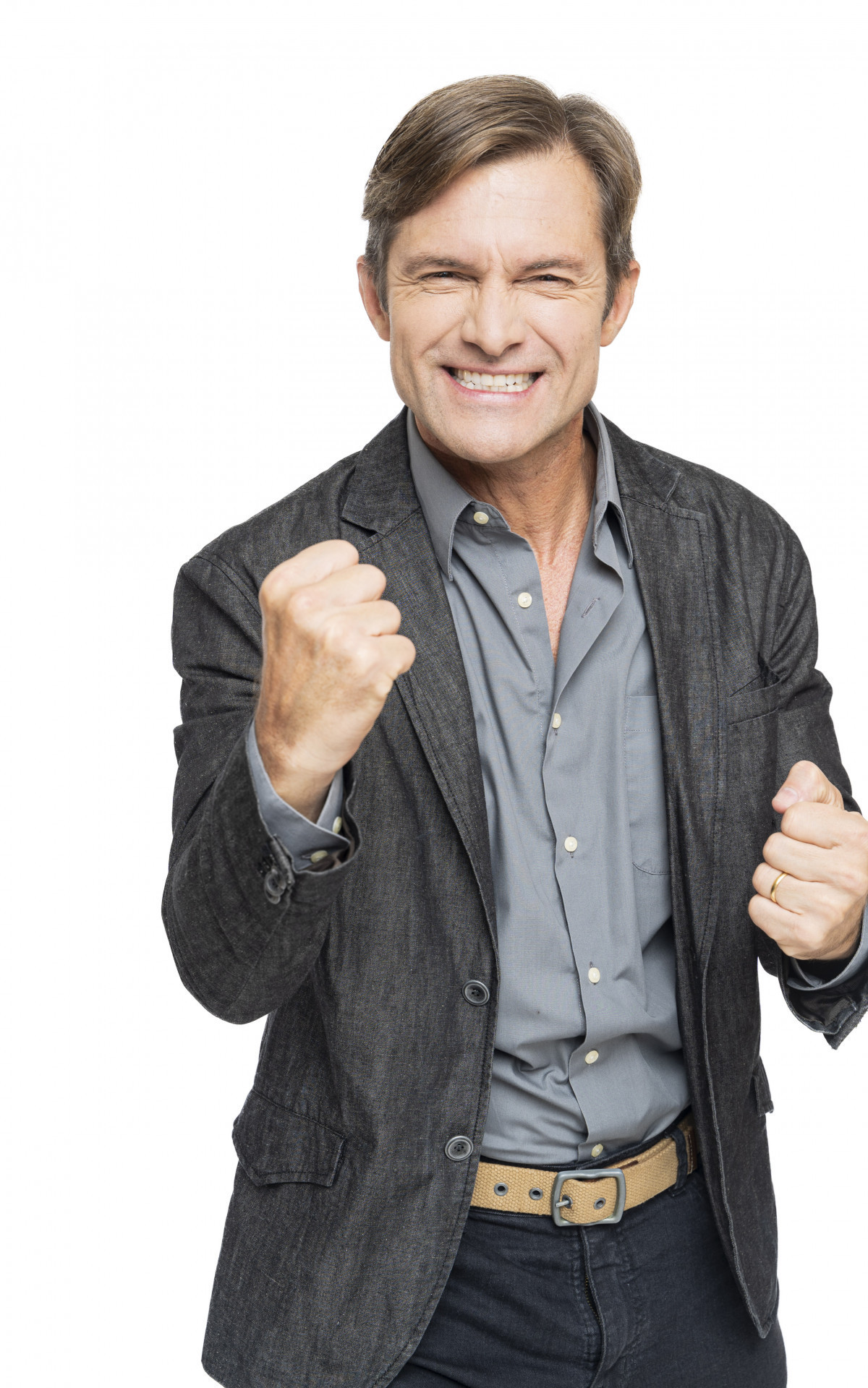 O ator, apresentador e instrutor de jiu-jitsu Claudio Heinrich tem 50 anos, é casado e tem um filho de 7 anos. Começou na televisão como paquito no ?Xou da Xuxa? e atuou em novelas como ?Malhação? e ?Coração de Estudante?. Para ele, participar do ?No Limite - Amazônia? é uma oportunidade de matar a saudade dos fãs, de ser conhecido pelo público jovem e de enfrentar um novo desafio.