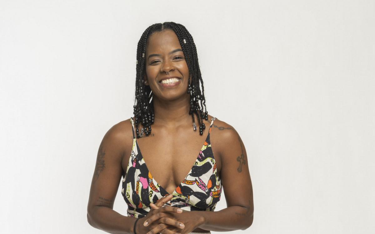 Baiana apaixonada por Salvador, sua cidade natal, Raiana tem 30 anos e &eacute; profissional de Educa&ccedil;&atilde;o F&iacute;sica. Quer vencer o "No Limite" para poder viajar, abrir um centro aqu&aacute;tico e dar conforto para a m&atilde;e. Ela afirma que seu maior desafio ser&aacute; a falta de conforto e higiene, j&aacute; que n&atilde;o tem receio do conv&iacute;vio social no reality.