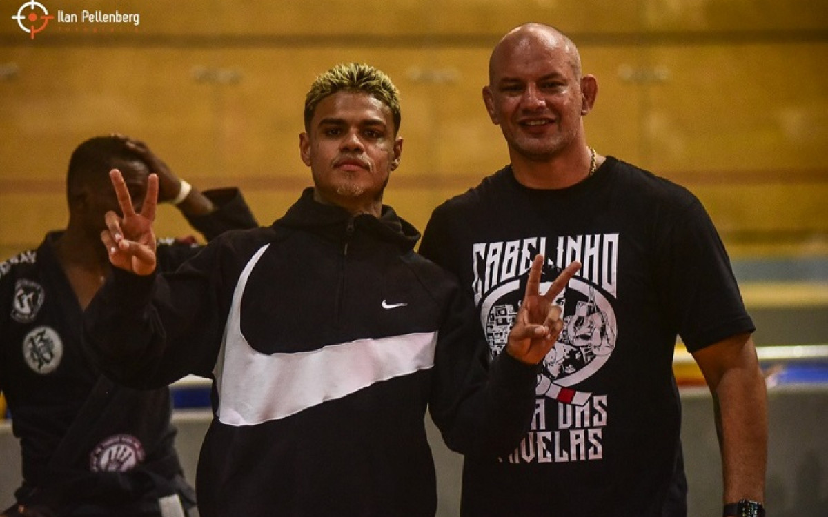 Arthur Gogó foi um dos responsáveis por organizar o evento do MC Cabelinho