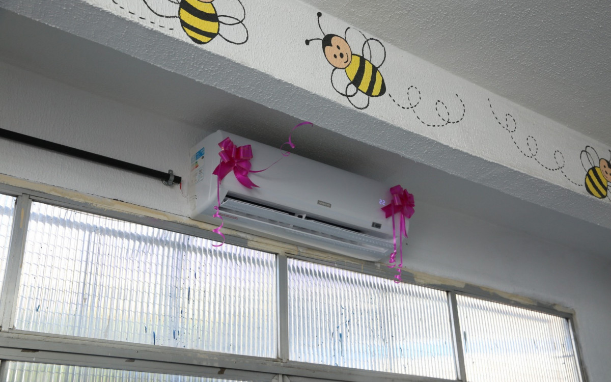 Escolas de Caxias recebem ar-condicionado - Divulgação