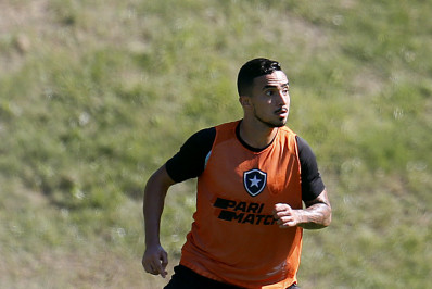Rafael faz operação e só deverá voltar a jogar pelo Botafogo em 2024
