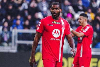 Marlon topa retorno ao Brasil e fica perto de fechar com o Fluminense