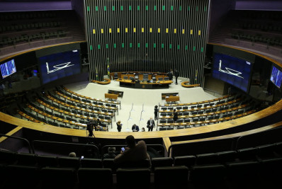 Falta de consenso adia votação da reforma tributária