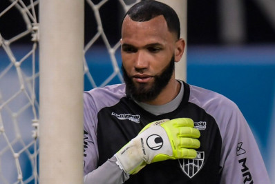 Goleiro do Atlético é filmado pela própria amante traindo a mulher e ela entrega tudo