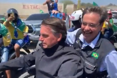 Ministério Público quer apurar possível omissão da PRF em motociata de Bolsonaro