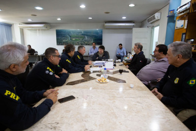 Neto oferece parceria para construir cabine da PRF na Rodovia do Contorno