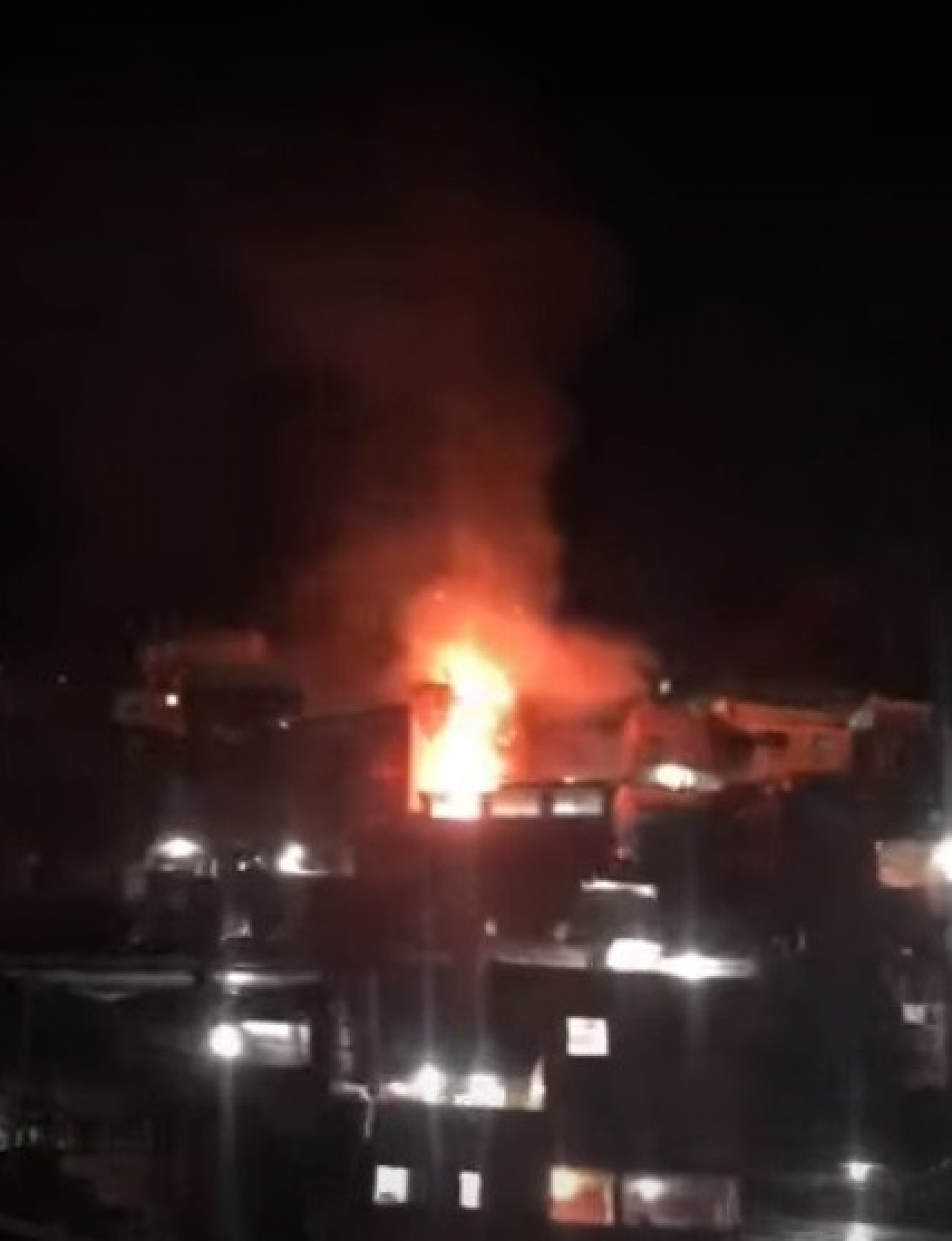 Inc&ecirc;ndio na comunidade Santa Marta afetou 12 pessoas da mesma fam&iacute;lia