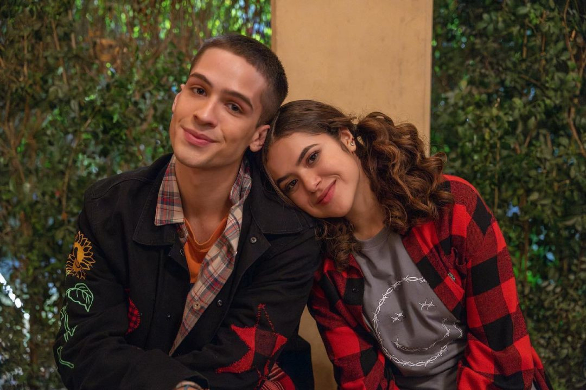 João Guilherme e Maisa Silva contracenam na série 'De Volta aos 15', da Netflix - Reprodução/Instagram