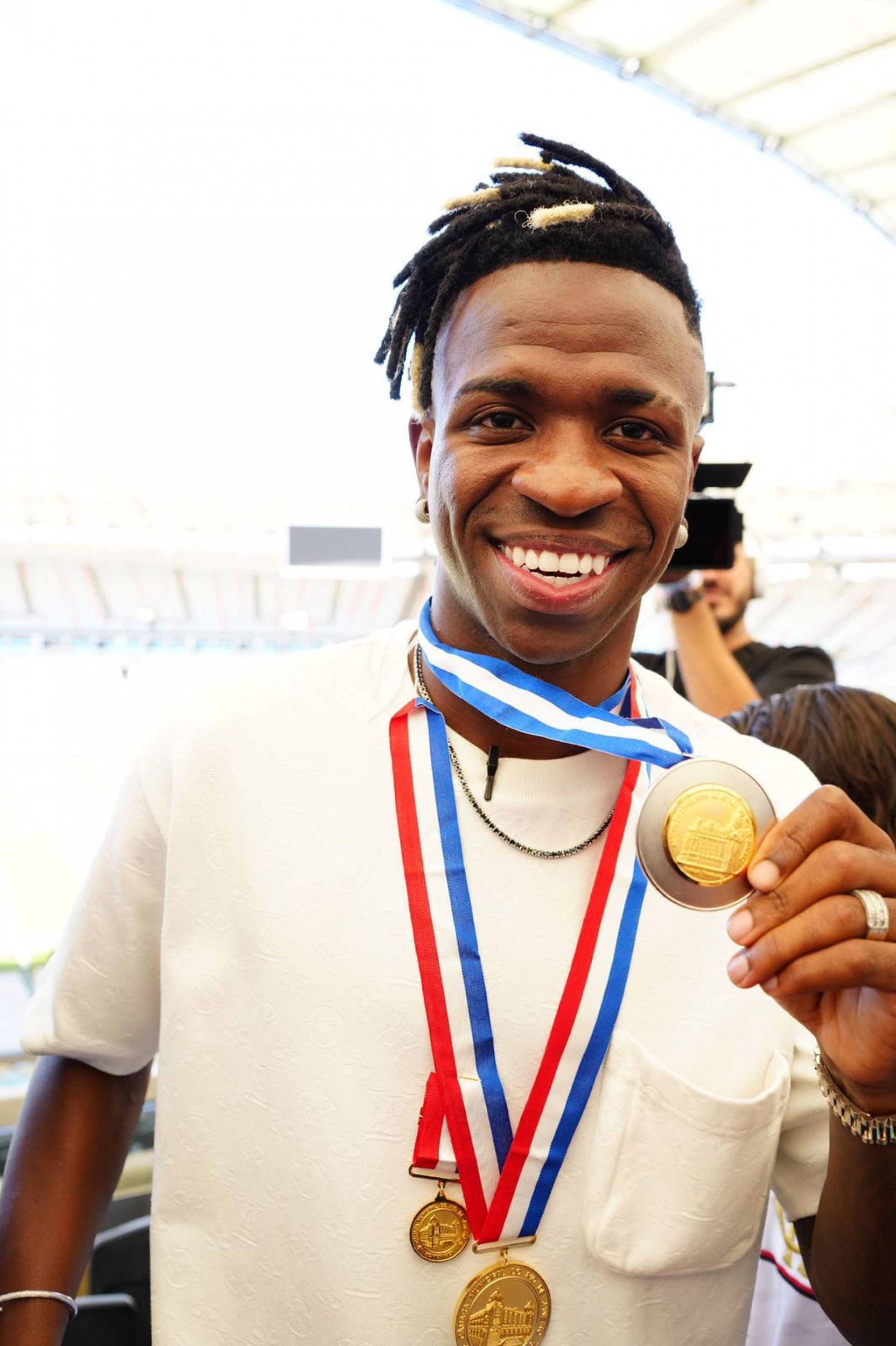 Vini Jr. recebe Medalha Tiradentes