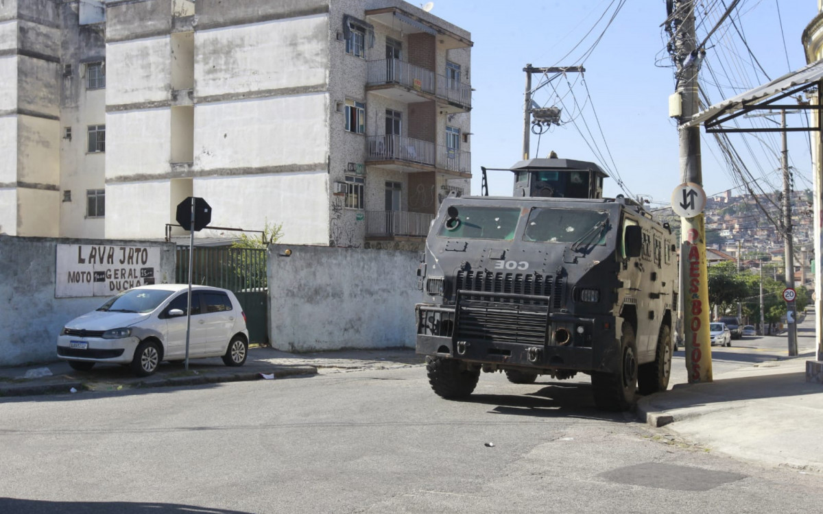 A&ccedil;&atilde;o &eacute; realizada por policiais civis da 38&ordf; DP (Br&aacute;s de Pina)