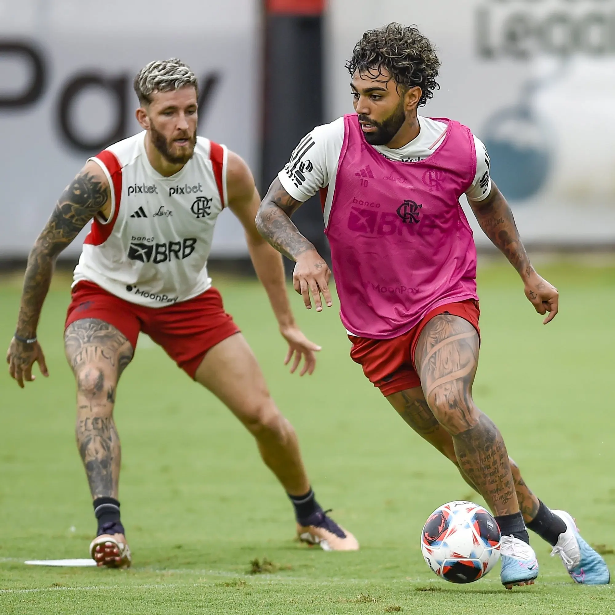 Gabigol e L&eacute;o Pereira n&atilde;o treinam e devem ser novamente desfalques contra o  Palmeiras | Flamengo | O Dia