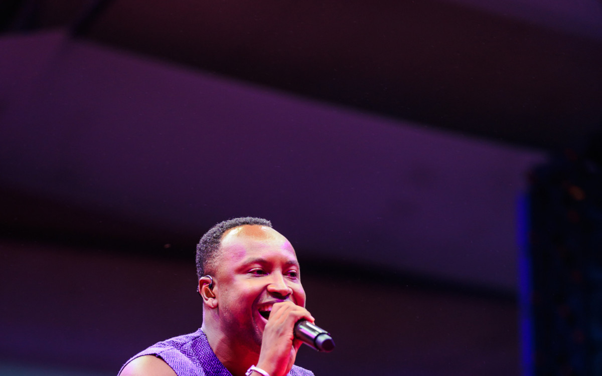 Thiaguinho lan&ccedil;a novo EP do 'Tardezinha'