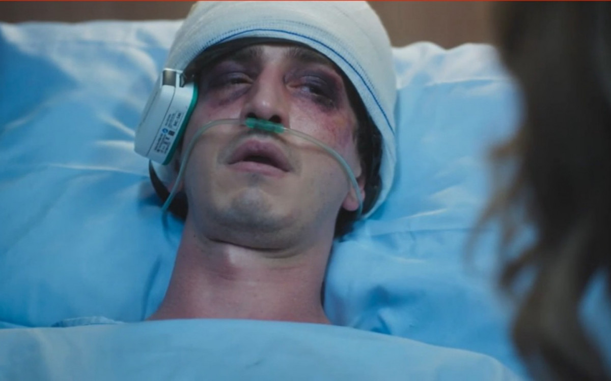 Daniel (Johnny Massaro) morre ap&oacute;s acidente de carro