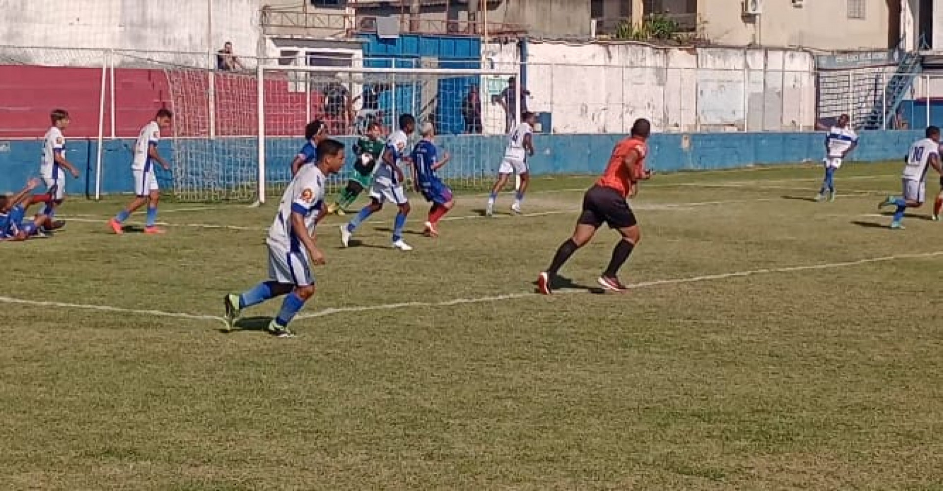 No primeiro confronto, contra o Olaria no Est&aacute;dio N&eacute;lio Gomes, o placar foi 1 a 1 - Divulga&ccedil;&atilde;o