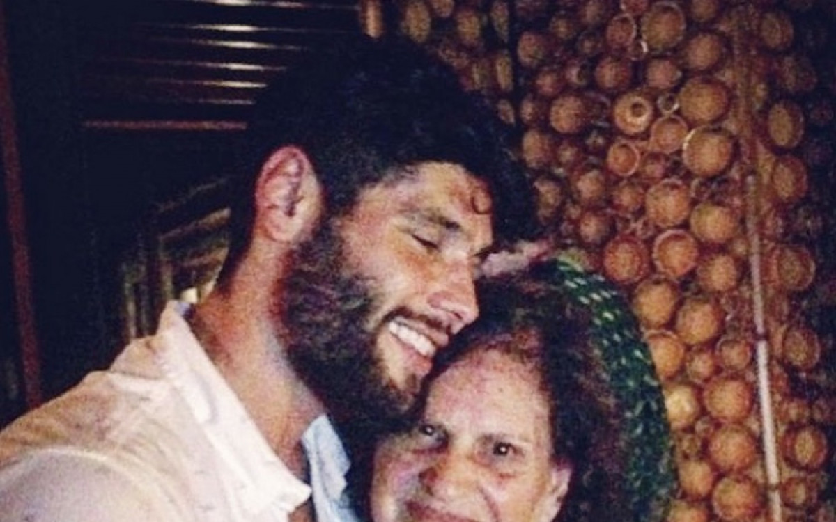 Ator Dudu Azevedo e a m&atilde;e, Dilc&eacute;a Azevedo