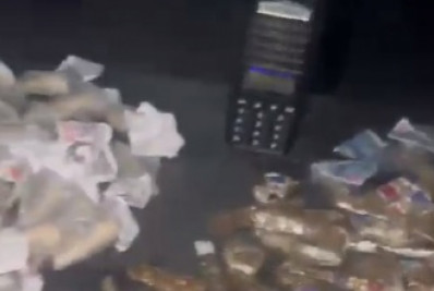 Criminoso é preso em flagrante na Favelinha, em Mesquita