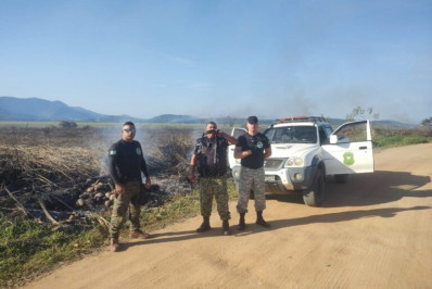 Incêndio em Maricá foi apagado por equipe da Força Tarefa de Combate a Incêndios Florestais