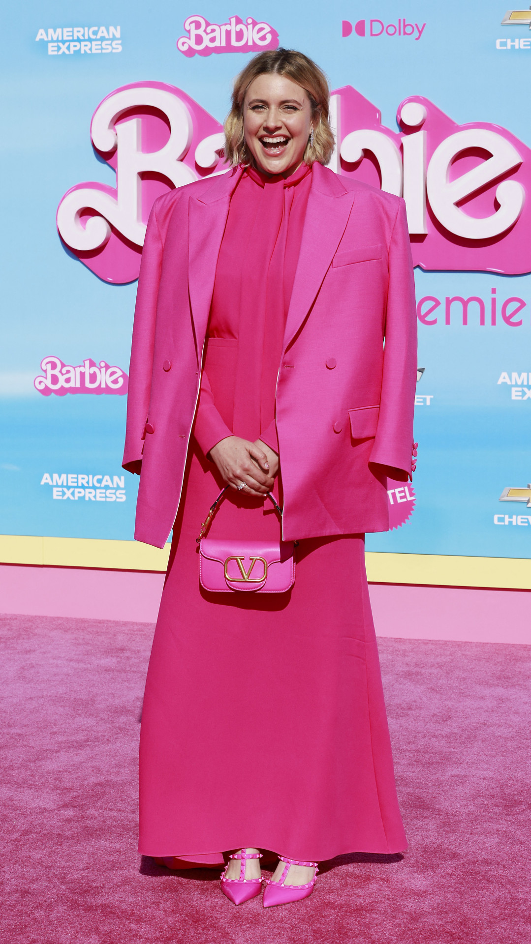 Veja os looks dos famosos no pink carpet de 'Barbie', em Los