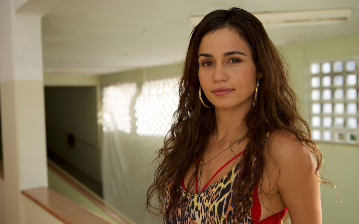 Nanda Costa interpreta Melina em \'Derrapada\'