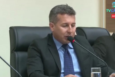 Vereador reforça críticas ao governo municipal e também cobra transparência