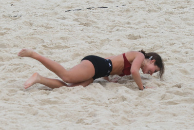 Em dia de treino, Jade Picon cai durante exercícios e dá gargalhadas