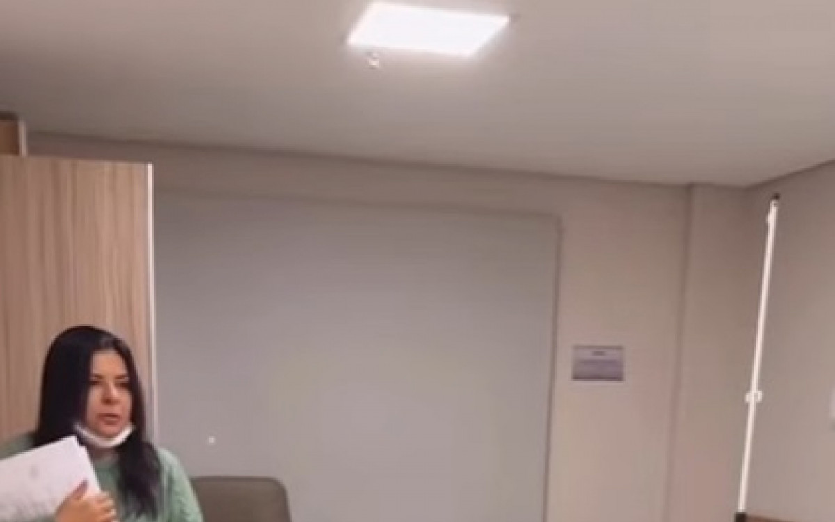 Mara Maravilha recebe alta hospitalar 