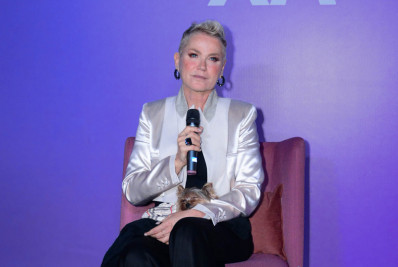 Xuxa revela sofrimento após atuação no filme 'Amor Estranho Amor' e alfineta Jair Bolsonaro