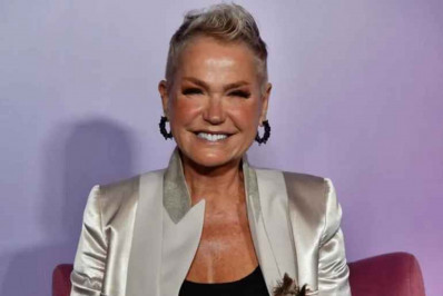 Pré-estreia de documentário de Xuxa é marcada por choro e emoção