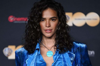 Bruna Marquezine enche o Brasil de orgulho ao aparecer na Times Square