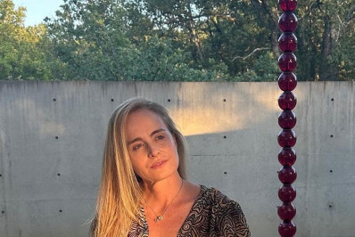 Angélica publica álbum de viagem com Luciano Huck e filhos 