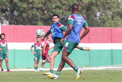 Ganso treina pelo segundo dia e aumenta chances de retorno ao Fluminense em clássico
