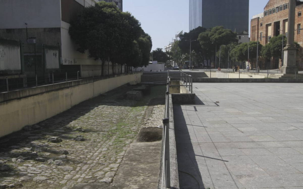 Cais do Valongo, no Porto do Rio, passa por obras de valorização