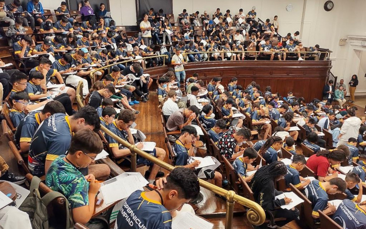 O Colégio Estadual Marechal Zenóbio tem bom desempenho em Olimpíadas. Em competições nacionais e internacionais de matemática