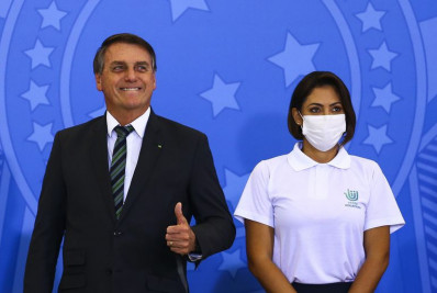 Graças a Tarcísio, Justiça de SP anula multa de Bolsonaro por não usar máscara
