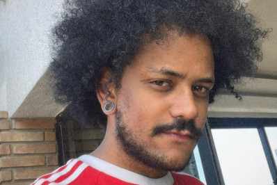 Ex-BBB é vítima de racismo em aeroporto: 'Levantou os braços como se fosse um assalto'