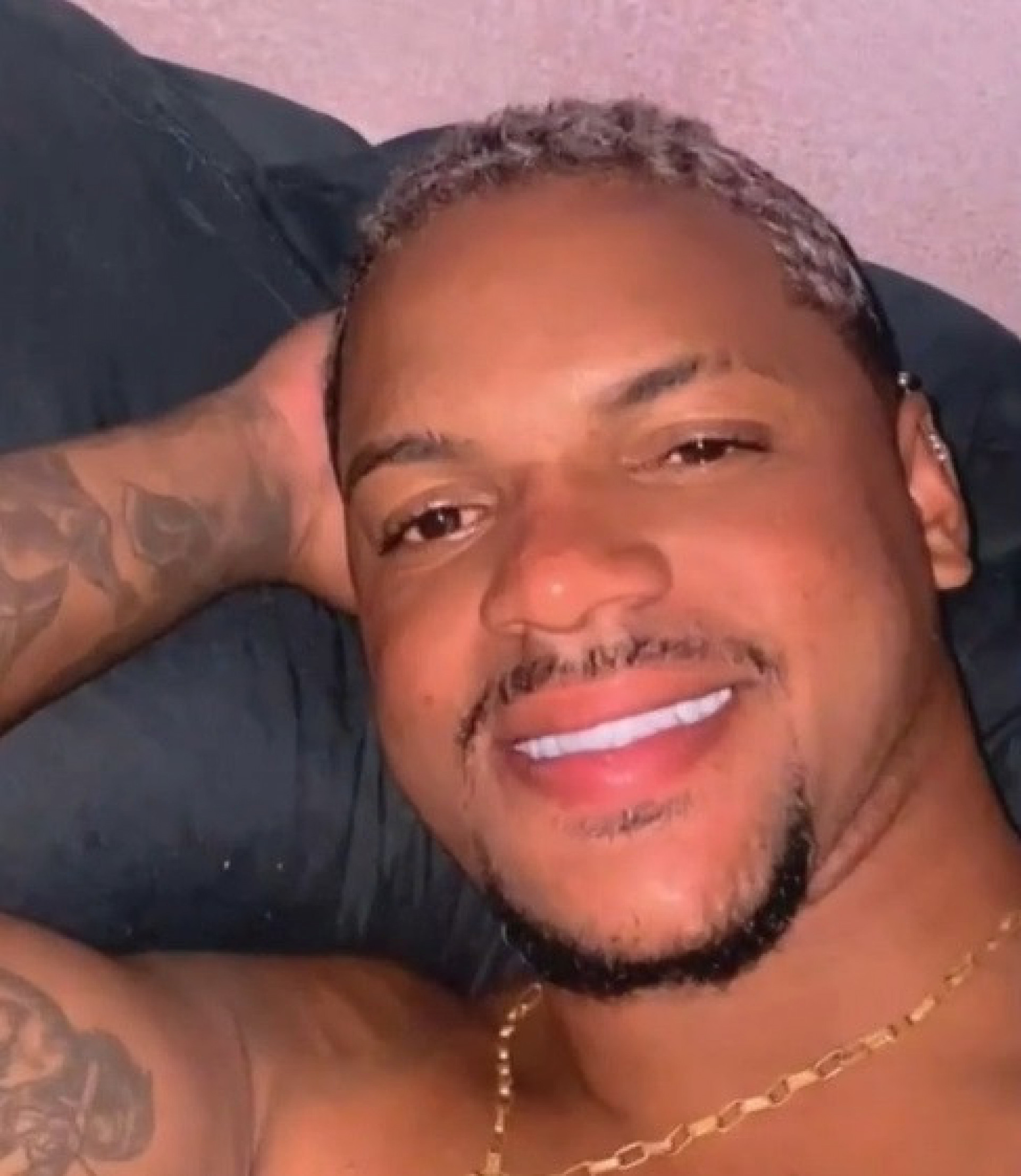 Jonathan Costa da Cruz Alves, de 29 anos, morreu com um tiro na cabeça em Vilar dos Teles, na Baixada Fluminense - Reprodução/Rede social